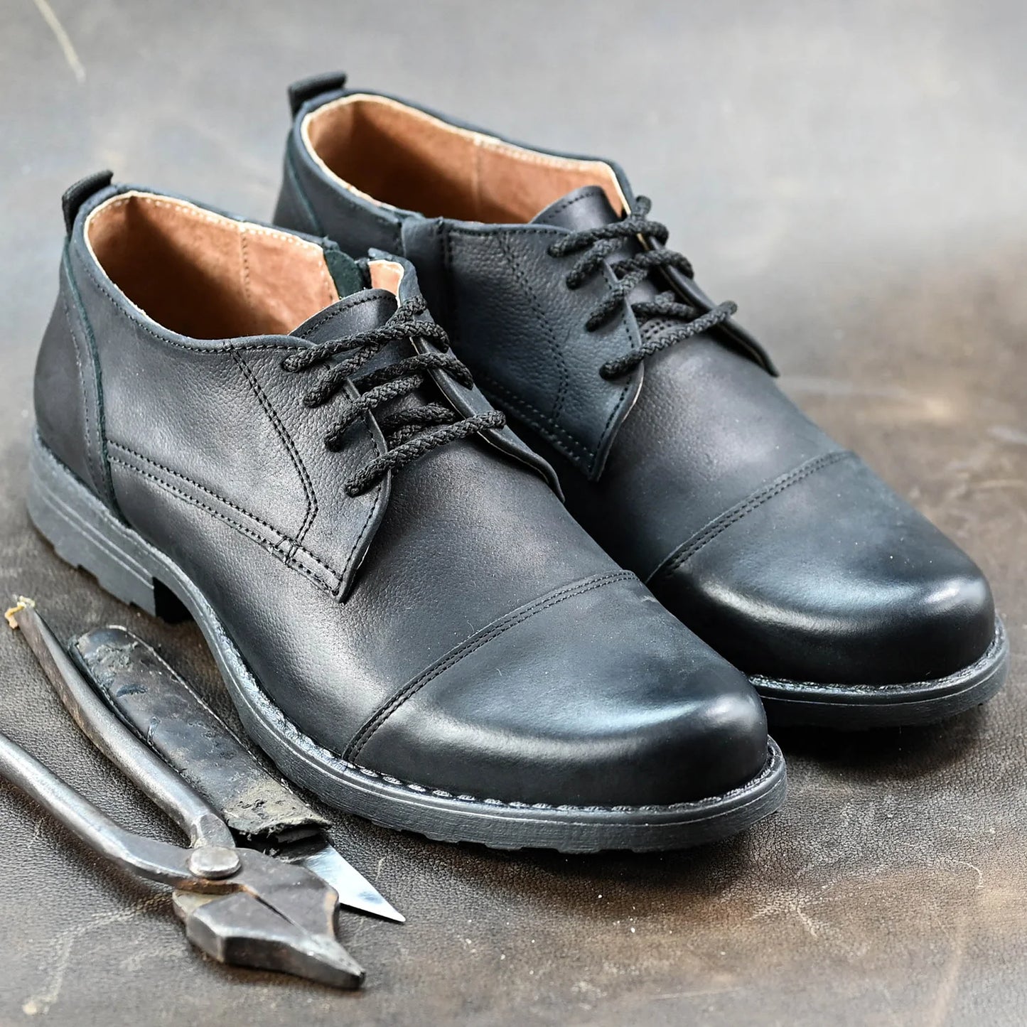 Czarne skórzane półbuty męskie – Paul | Jordan Handmade Shoes