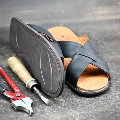 Czarne męskie skórzane klapki z paskami – Nero | Jordan Handmade Shoes