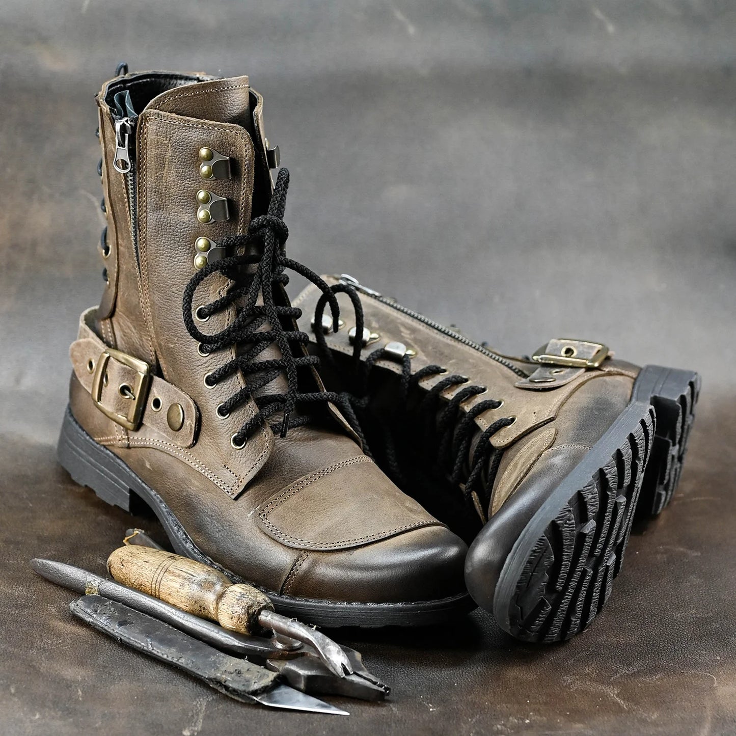 Brązowe skórzane buty motocyklowe męskie – Sonny | Jordan Handmade Shoes